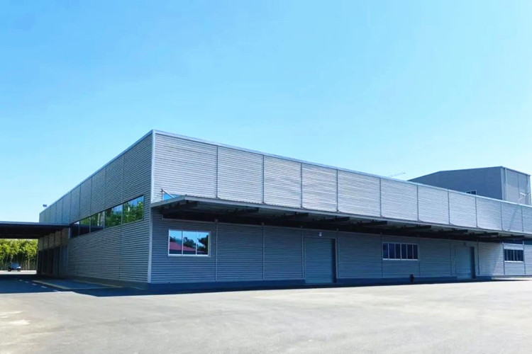Armazém de estrutura de aço de armazém fabricada para centro de distribuição e logística