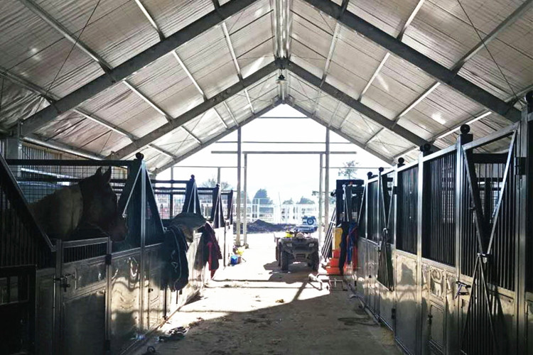 Estrutura de aço pré-fabricada para arenas de hipismo