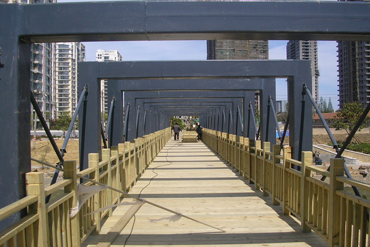 viaduto de a&ccedil;o