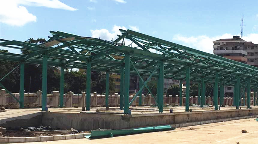 Esta&ccedil;&atilde;o de &ocirc;nibus da Tanz&acirc;nia