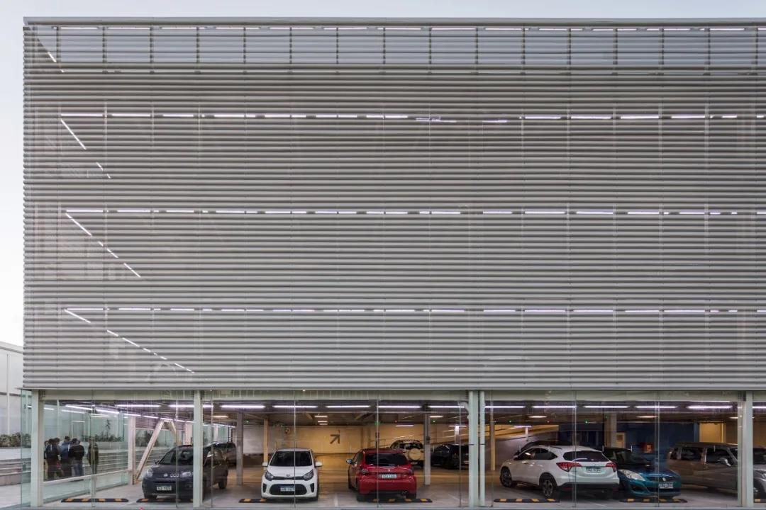 estacionamento lot-2