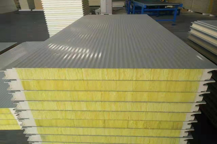 Painel de sandu&iacute;che