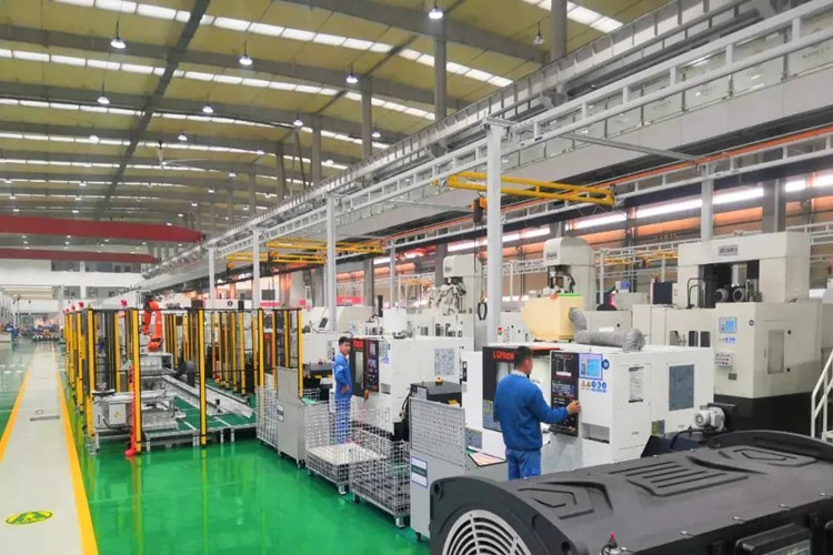 oficina de a&ccedil;o com guindaste