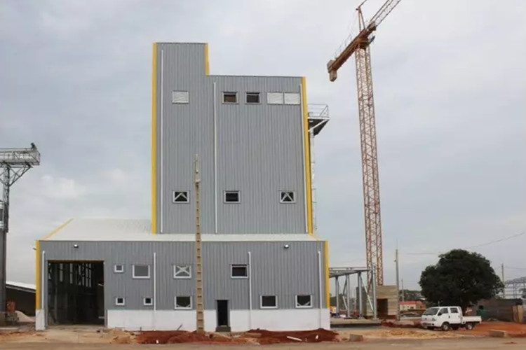 Edif&iacute;cio pr&eacute; -fabricado