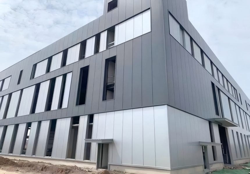 armaz&eacute;m de pain&eacute;is met&aacute;licos