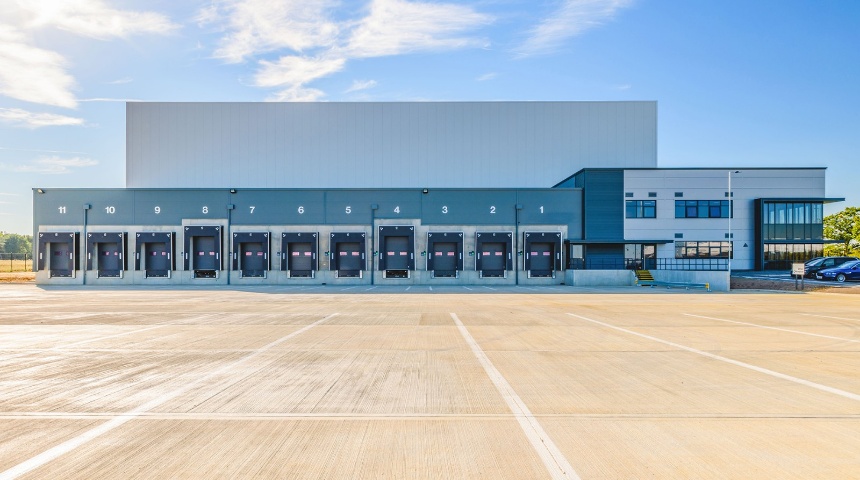 armaz&eacute;m de armazenamento a frio