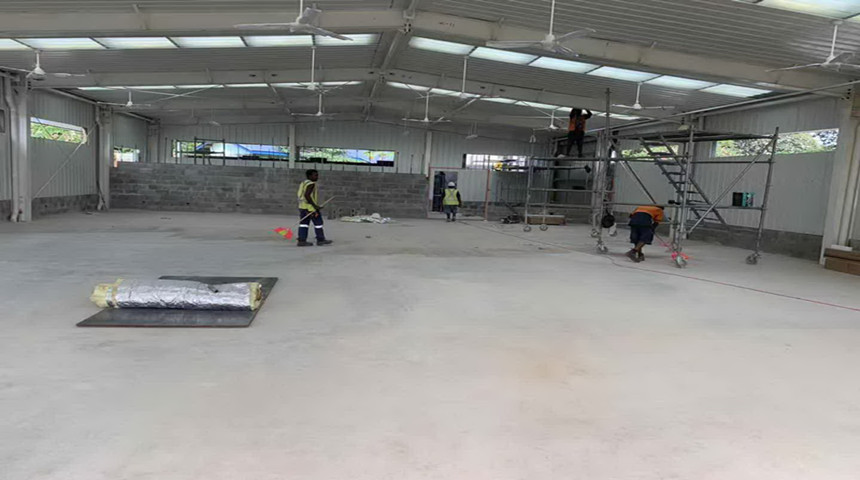 Edif&iacute;cio de a&ccedil;o leve