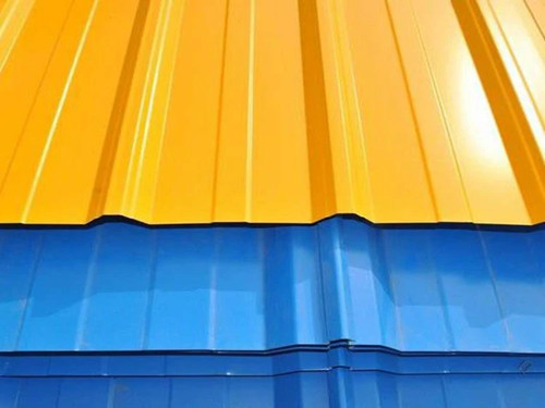 Folha de a&ccedil;o ondulado