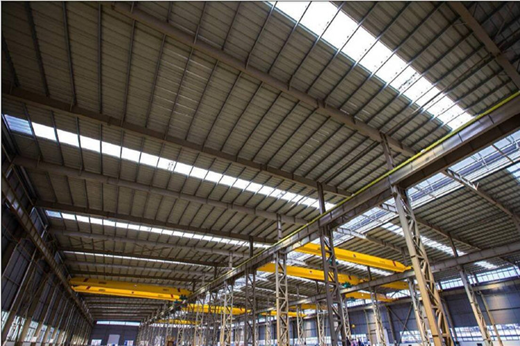 Workshop com guindaste